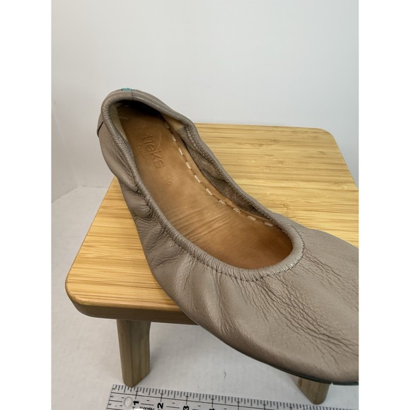 Tieks‎ Womens Size 9 Taupe Neutral Leather Slip On Ballet Flats Travel Shoes - Picture 9 of 10